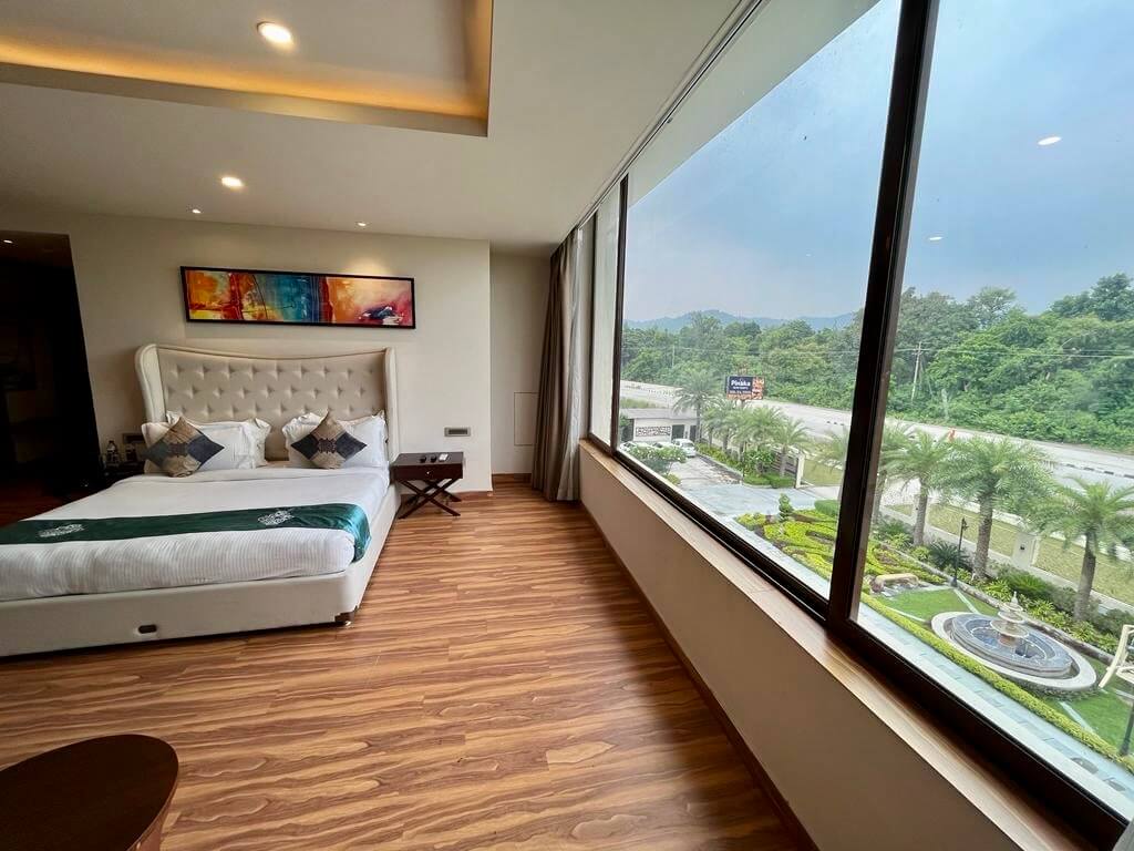 the best resort in haridwar