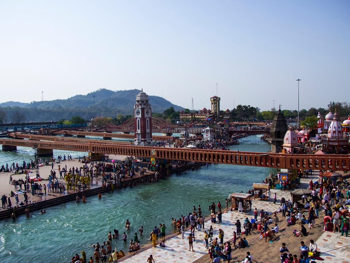 Winter in Haridwar with Ganga Aarti at Har Ki Pauri during December evening